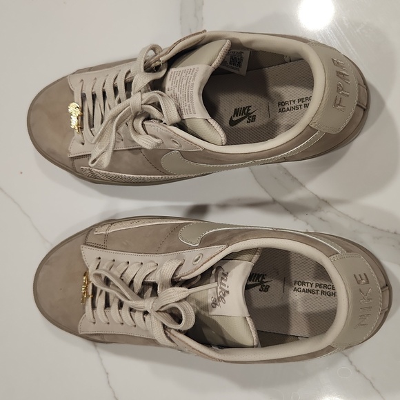 Nike SB Low Forty Percent Against Rights Sneakers - Picture 3 of 6